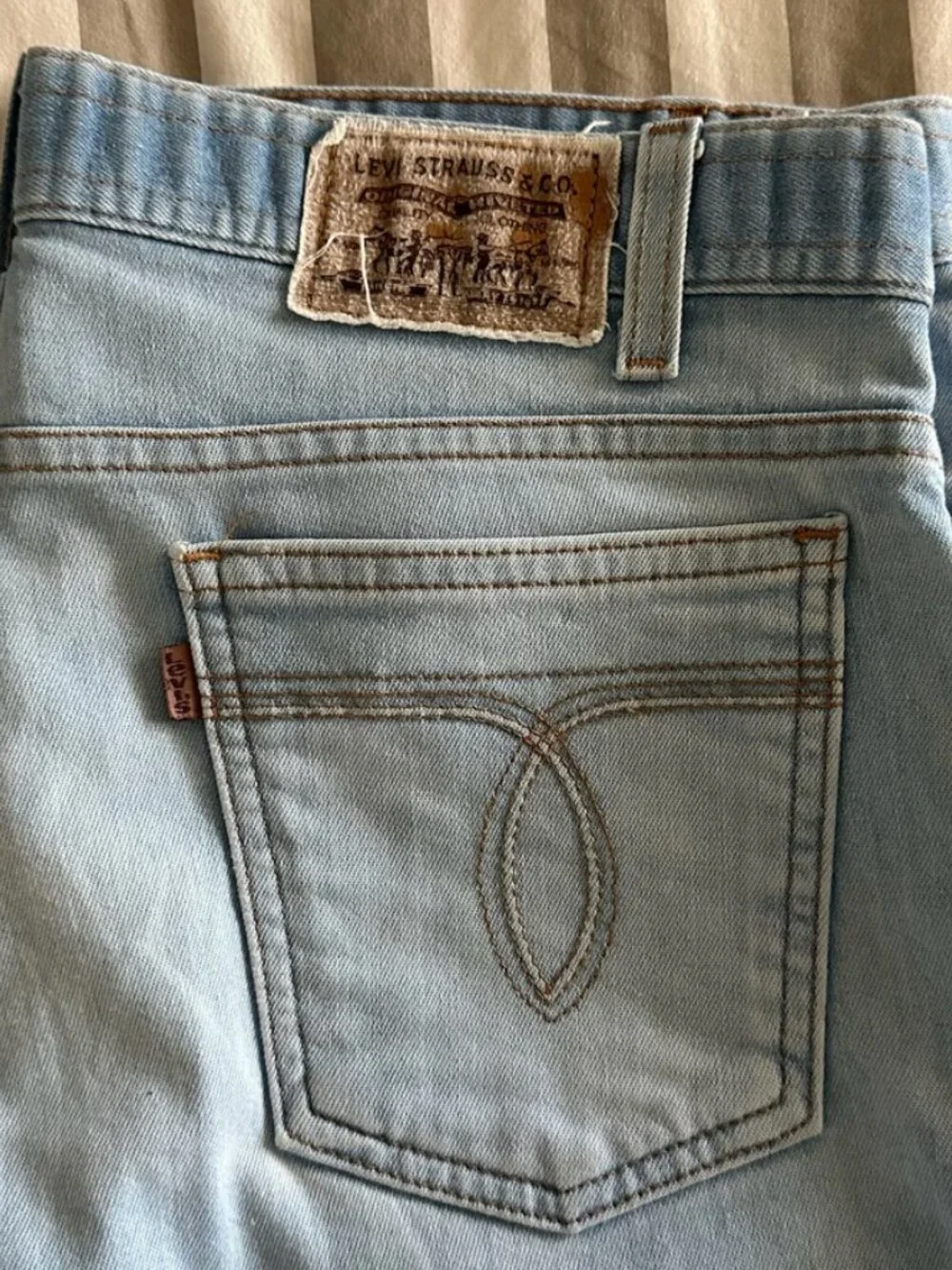 Vintage Levi's Action Jeans Light Wash Size 32 x 28